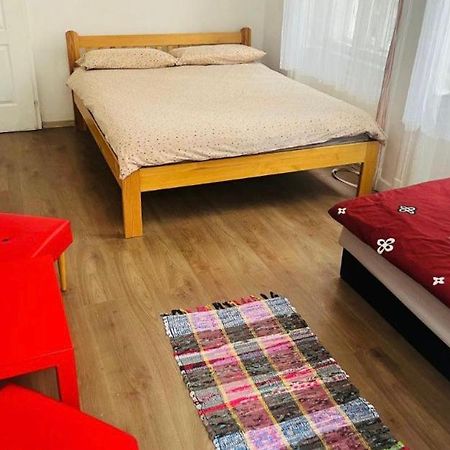 Bobr Krw Stay Boedapest Buitenkant foto